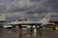 070616_F-16BM_304_EH.jpg