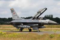 107_F-16D_93-0695_JV.jpg